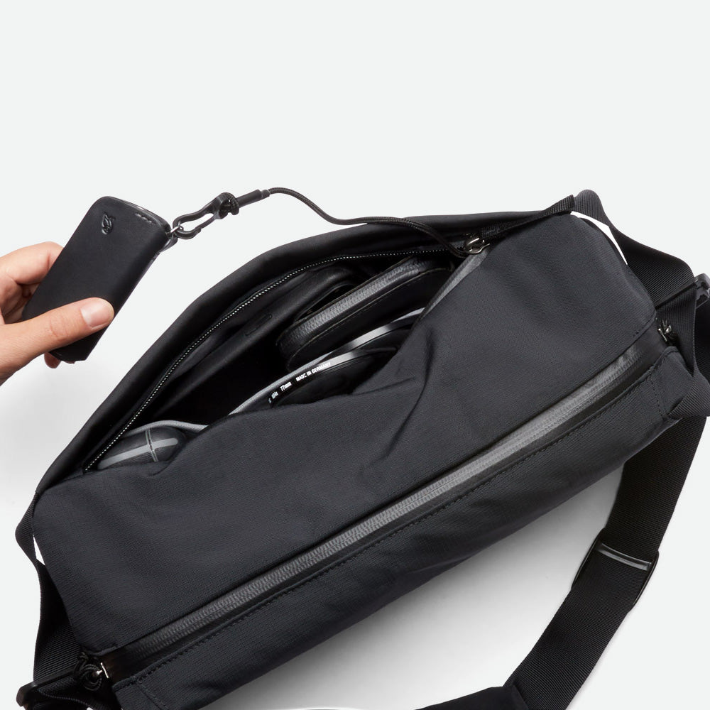 Bellroy Venture Sling 10L - Camera Edition Black - nøglering