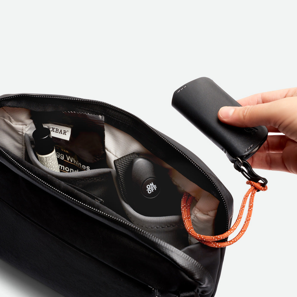 Bellroy Venture Travel Crossbody Jet Black (Leather Free) Key Clip