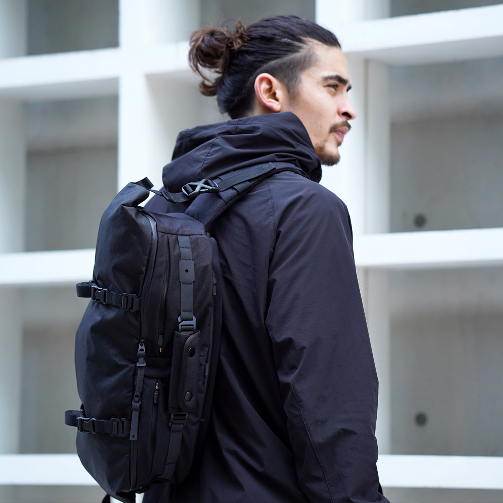 Code Of Bell X-PAK EVO - Sling Pack - Pitch Black lifestyle photo