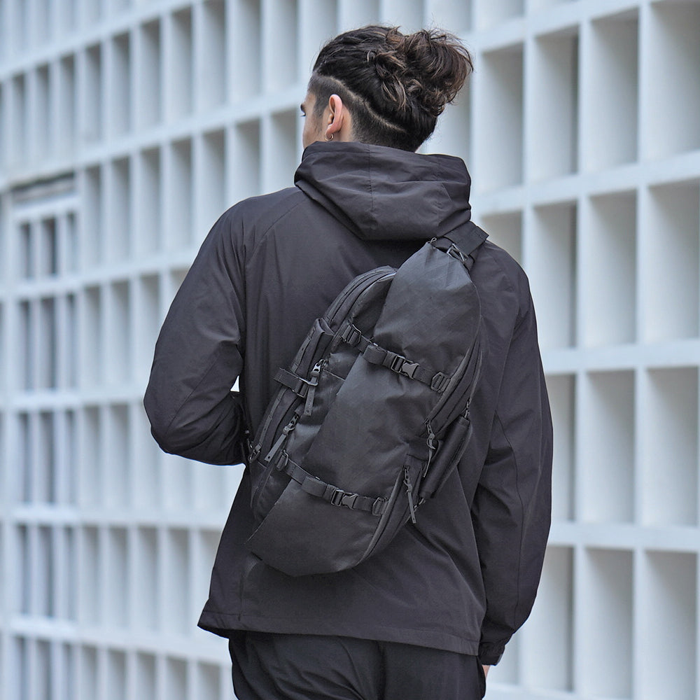 Code Of Bell X-PAK EVO - Sling Pack - Pitch Black lifestyle photo