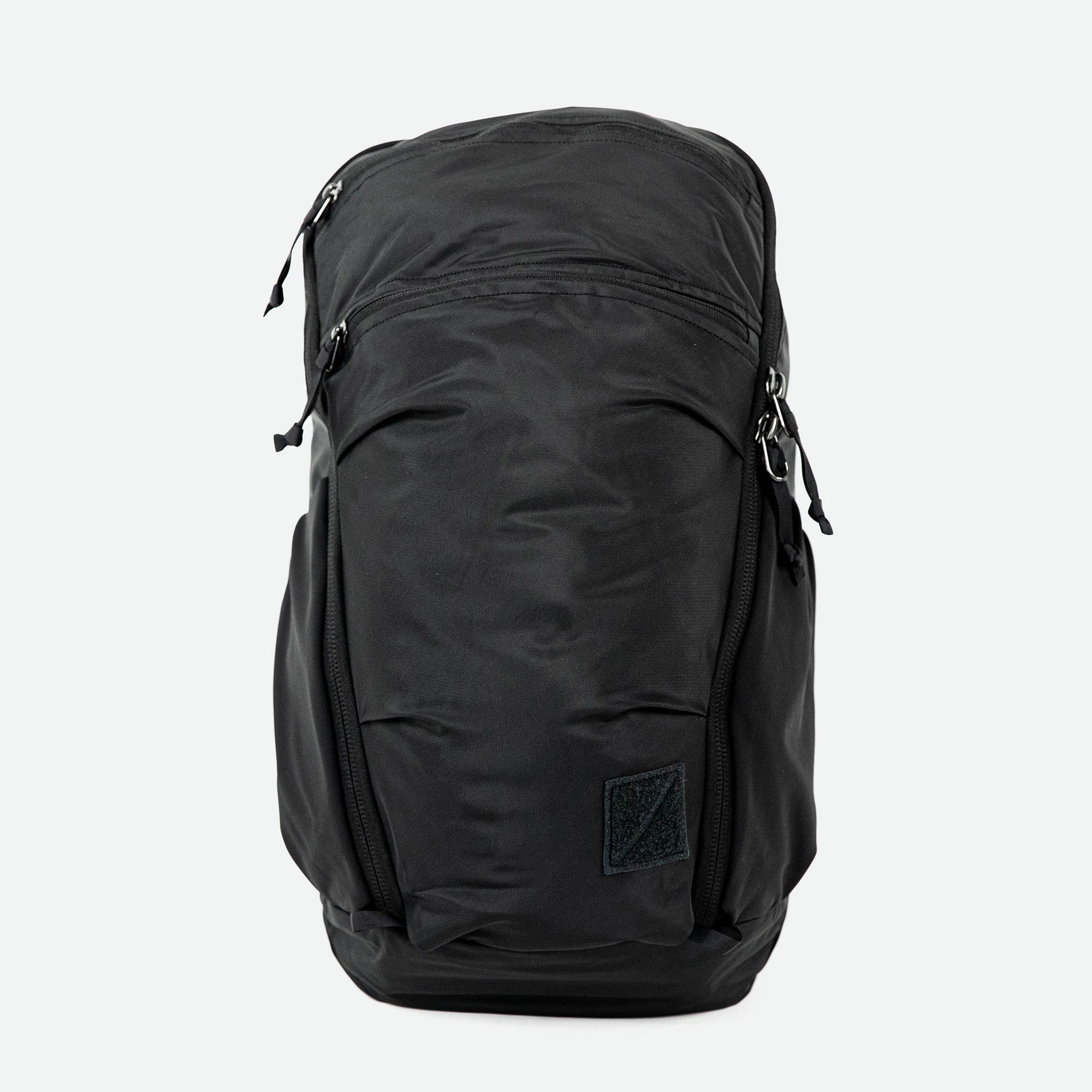 Evergoods Mountain Panel Loader 22L Solution Dyed Black cover